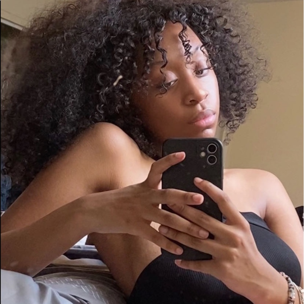Meet your Posher, Amiya